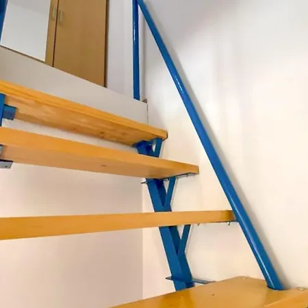 Sara Center No1 * Pula