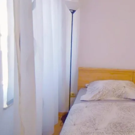 Sara Center No1 Apartman *